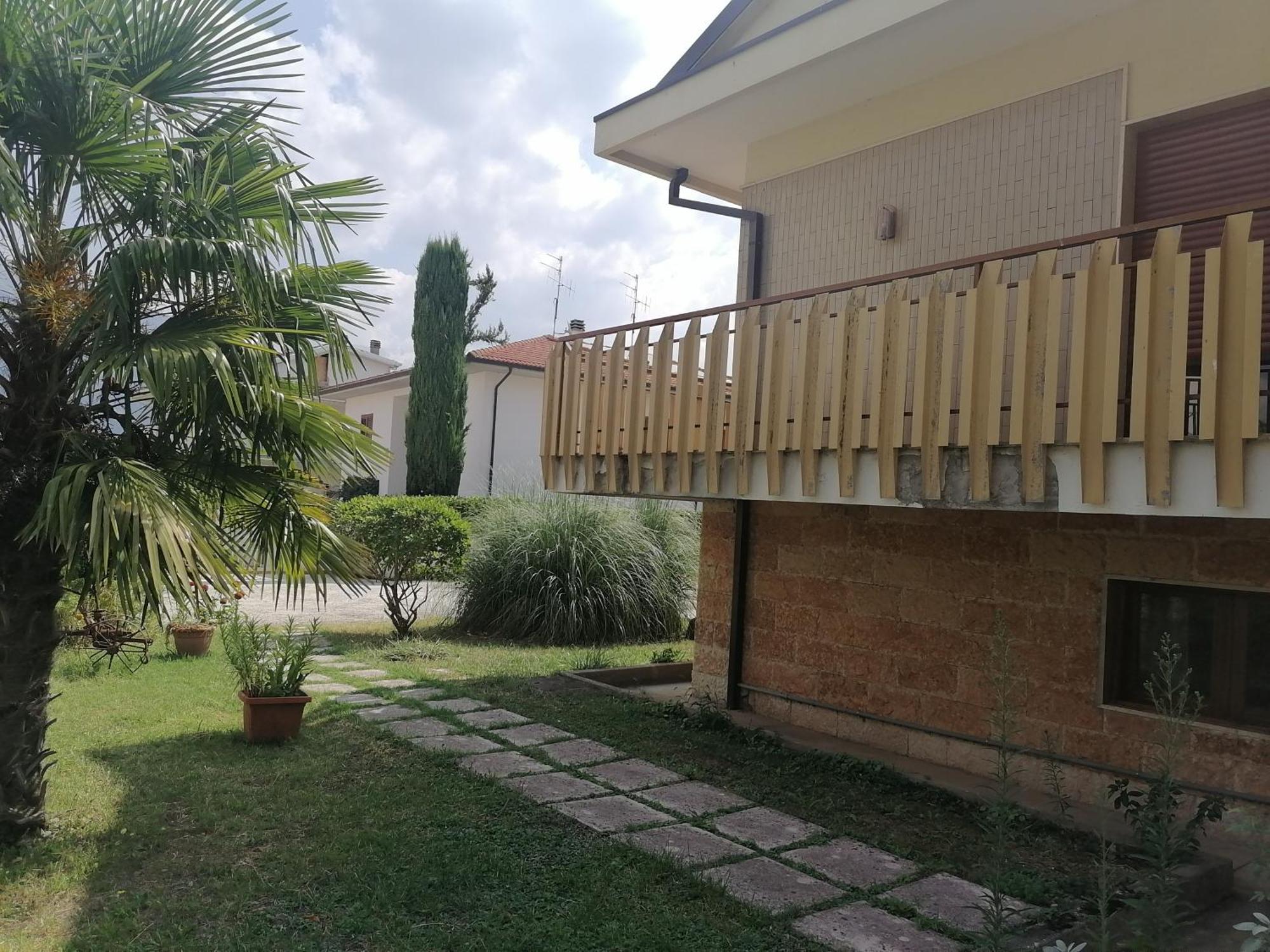 B&B Villaggio Sole Sulmona Exterior photo